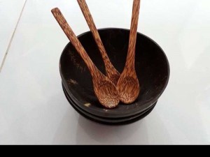 Thìa làm từ thân cây dừa, bền, chắc, khó vỡ, hoàn toàn tự nhiên, thân thiện môi trường, an toàn, hàng Việt 100%