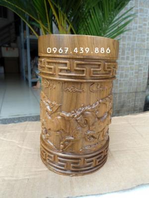 Hộp trà bằng gỗ bách xanh – Mẫu Bát Mã