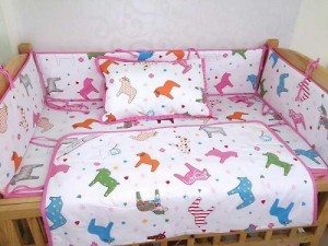 Chuyên Bán và Nhận May Quây - Nệm cho Cũi Gỗ - Nôi Gỗ cho bé