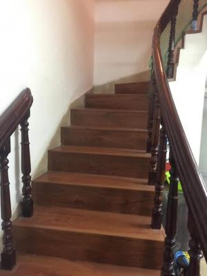 Nhà Thụy Khuê đủ nội thất về ở ngay, gần mặt phố. 48m2 5 tầng