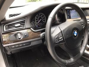 Cần bán em bmw 750Li 2010 màu xám bạc nhập khẩu Đức nguyên con