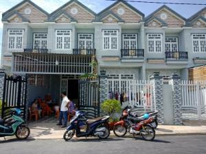 Lô đất ngay mặt tiền QL50 dự án An Phú Center, bán lổ 150tr so với giá CDT.