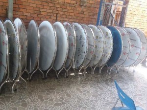 Thanh lý bàn inox giá rẻ bán tính kg