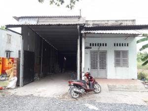 Cho thuê nhà xưởng 8x25m, giá 10 triệu/tháng, HXH 4m, Lê Thị Riêng, Thới An, Q. 12
