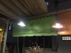 Thanh lý bạt che mưa dùng cho sân thượng, mái hiên