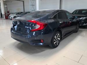 đuôi xe