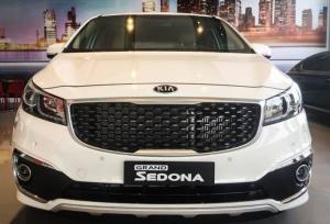 KIA Sedona 2018, giảm giá sốc, tặng BHVC