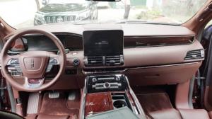 Bán Lincoln Navigator Black Label nội và ngoại thất màu nâu đỏ.Model 2019,nhập mỹ ,mới 100%.