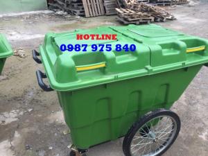 Xe đẩy rác,xe gom rác, thùng rác lớn: 400L-660L-1100L màu xanh