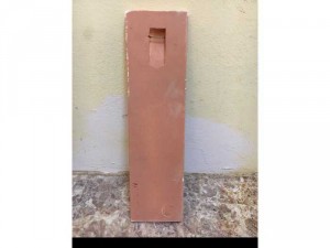 Phù điêu gốm treo tường “Mỹ nữ với chiếc bình” của bảo tàng Louvre, Pháp, kt 30x8cm