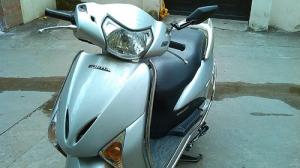 Lead fi Honda màu bạc 13,t5