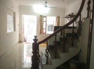 Bán nhà đẹp diện tích 50m2 x 2 tầng đường Âu Cơ