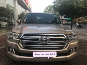 Bán Toyota Land Cruise 4.6 ,sản xuất và đăng ký cuối 2016,màu vàng,nội thất kem,xe siêu mới,biển Hà Nội