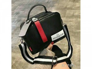 Túi vuông kèm phụ kiện
