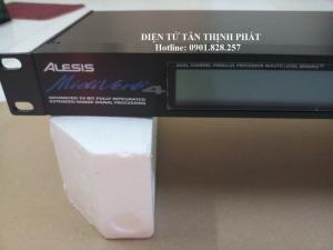 Thiết bị echo alesis midiverb 4