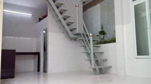 1trệt1 lầu,mới, đậu ôtô trong nhà, Sát Vách Siêu Thị Thiên Hòa