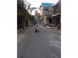 Bán đất thổ cư trung tâm thị trấn Phùng