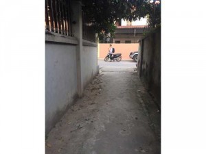 Bán đất thổ cư trung tâm thị trấn Phùng