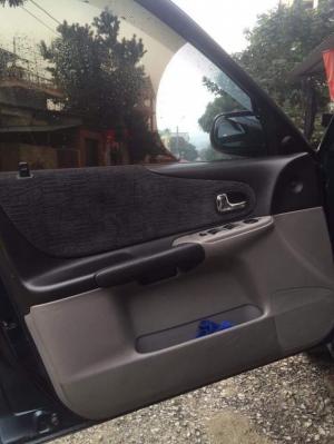 Cần bán rẻ xe Ford Laser 1.6 đời 2002, số sàn máy xăng