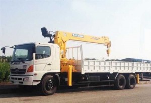 Mua xe tải Hino FL gắn cẩu Soosan 10 tấn, trả trước 200 triệu giao luôn xe - Gọi 0907043398 (Mr Tú 24/24)