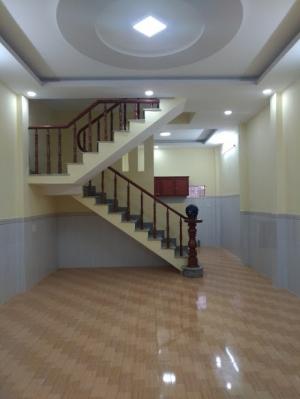 Nhà bán gấp 4Pn đường số 4 mặt tiền kinh doanh