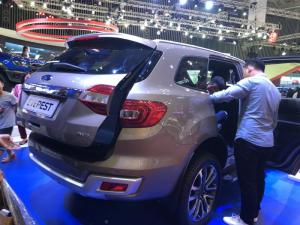 Khuyến mãi mua xe Ford Everest 2.0L Bi-Turbo 2019 trả trước 300 triệu có xe ngay tại Ford Gia Định - Gọi ngay 0966877768 (Mr Hải 24/24)