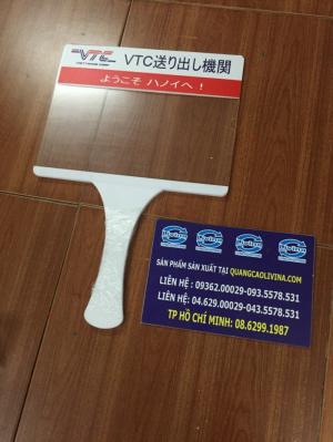 Mẫu những loại biển đón cầm tay giá chỉ 350.000