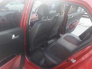 Hyundai I10 1.2 AT màu đỏ 2015