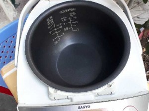 Nồi cơm áp suất ih cao Sanyo Japan 1l