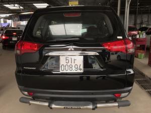 Bán Mitsubishi Pajero Sport 2.5MT màu đen VIP số sàn máy dầu sản xuất 2014 biển Sài Gòn đi đúng 53000km