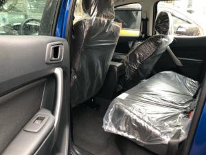 Giá Ford Ranger XLS 2.0L số sàn trả trước 200 triệu giao luôn xe tại Ford Gia Định - Gọi 0966877768 (MrHải 24/24)