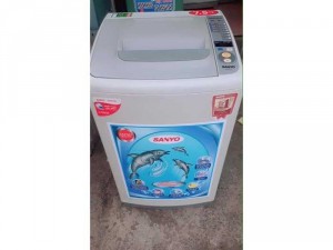 Thanh lí máy giặt sanyo 7 kg