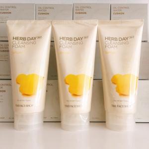Sữa Rửa Mặt Làm Sáng Da HERB DAY 365 CLEANSING FOAM LEMON