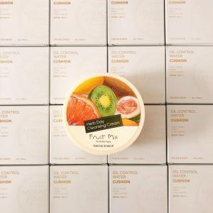 Kem Tẩy Trang Làm Sáng Da HERB DAY CLEANSING CREAM – FRUIT MIX