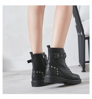 Giày boot da nữ trang trí đinh tán Ulzzang Hàn Quốc mới 2019