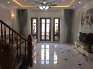 Bán Nhà Hoàng Ngân 55m2, 5 tầng, MT 5m