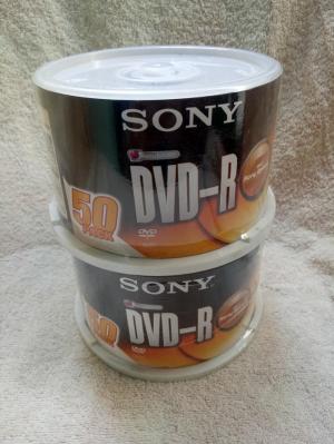Đĩa DVD trắng Sony, 1 hộp 50 đĩa