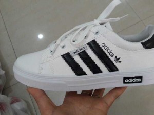 Chuyên sỉ giầy dép giá rê