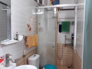 Bán nhà 4 tầng độc lập trong ngõ miếu hai xã