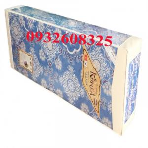 - Nệm có độ phẳng cao, nâng đỡ cơ thể, giúp sự tuần hoàn máu tốt, bảo đảm giấc ngủ ngon.Nệm bông ép có khả năng nâng đỡ cột sống, giảm đau lưng, mệt mỏi, đặc biệt tốt cho trẻ em đang trong quá trình phát triển xương và cơ thể.