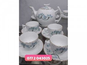 Bộ ấm chén trà hoa sen chỉ vàng giá rẽ