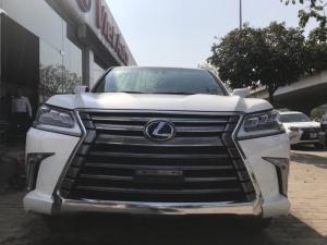 Bán Lexus LX570 màu trắng,nội thất nâu, full option,sản xuất 2016, đăng ký 2017