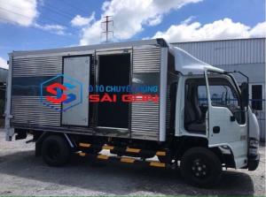 Xe tải Isuzu 2 tấn 2 thùng kín bửng nâng được vô thành phố hỗ trợ ngân hàng cao