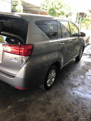 Cần bán xe Innova 2017 số sàn