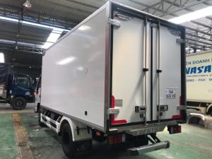 Xe tải ISUZU QKR270 1.9 tấn thùng đông lạnh, trả trước 100 triệu có xe giao ngay - Gọi 0913553798 (MrThi 24/24)