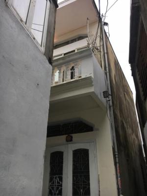 Bán nhà 2 tầng trong ngõ chợ con