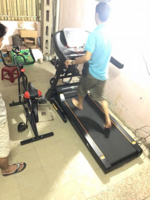 Khách hàng Kteed thử máy chạy gia đình