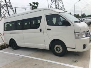 Toyota Hiace 3.0l Số Sàn Màu Bạc Giao Ngay