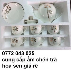 bộ ấm chén thanh lịch sang trọng hoa văn tính tế làm buổi tiệc trà thêm ngon