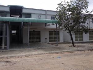 Về quê định cư chính chủ bán rẻ dãy phòng trọ 300m2 có SHR ngay khu công ngiệp giá 1 tỷ 2
